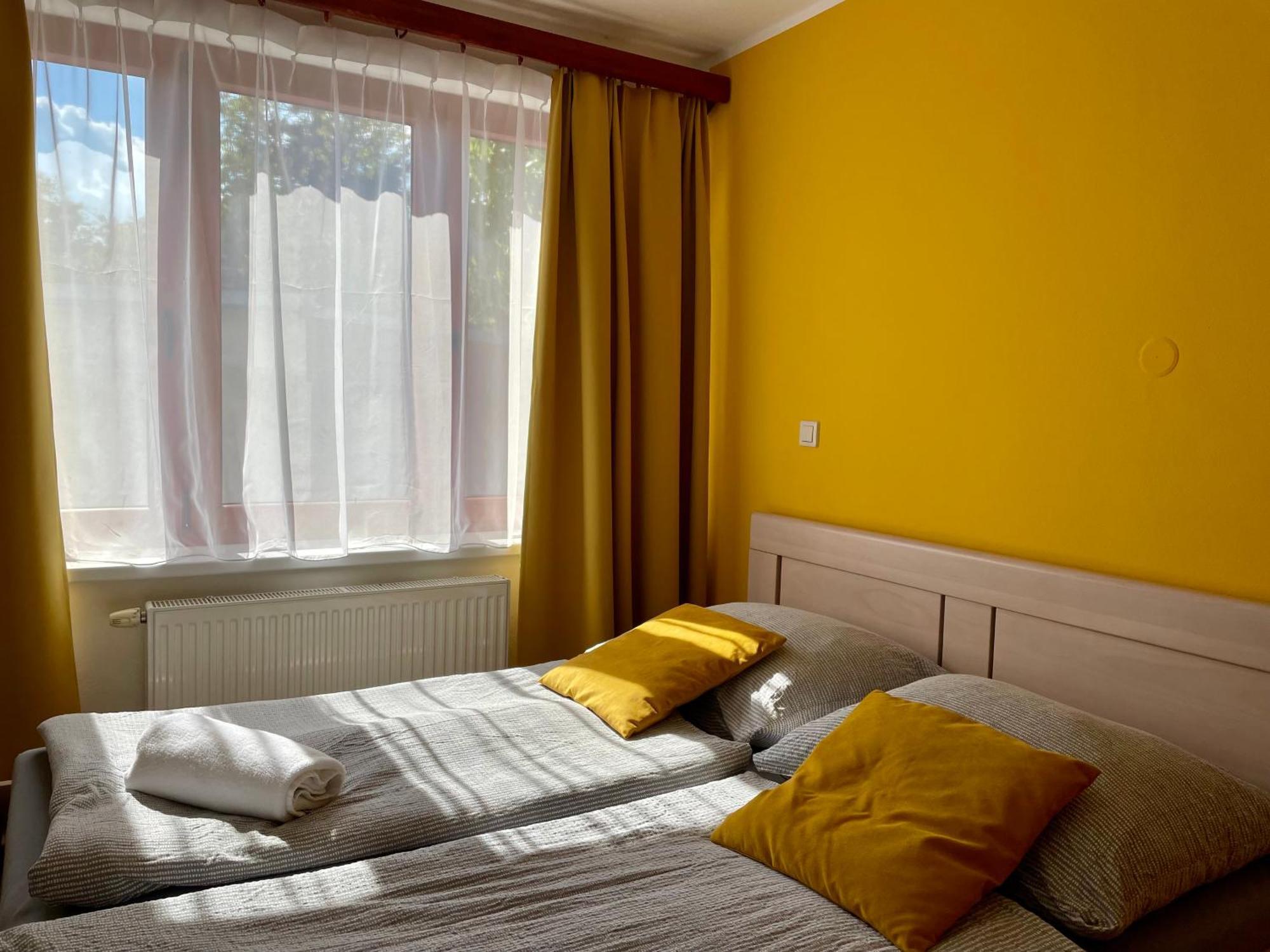 Penzion U Prehrady Luhačovice Quarto foto